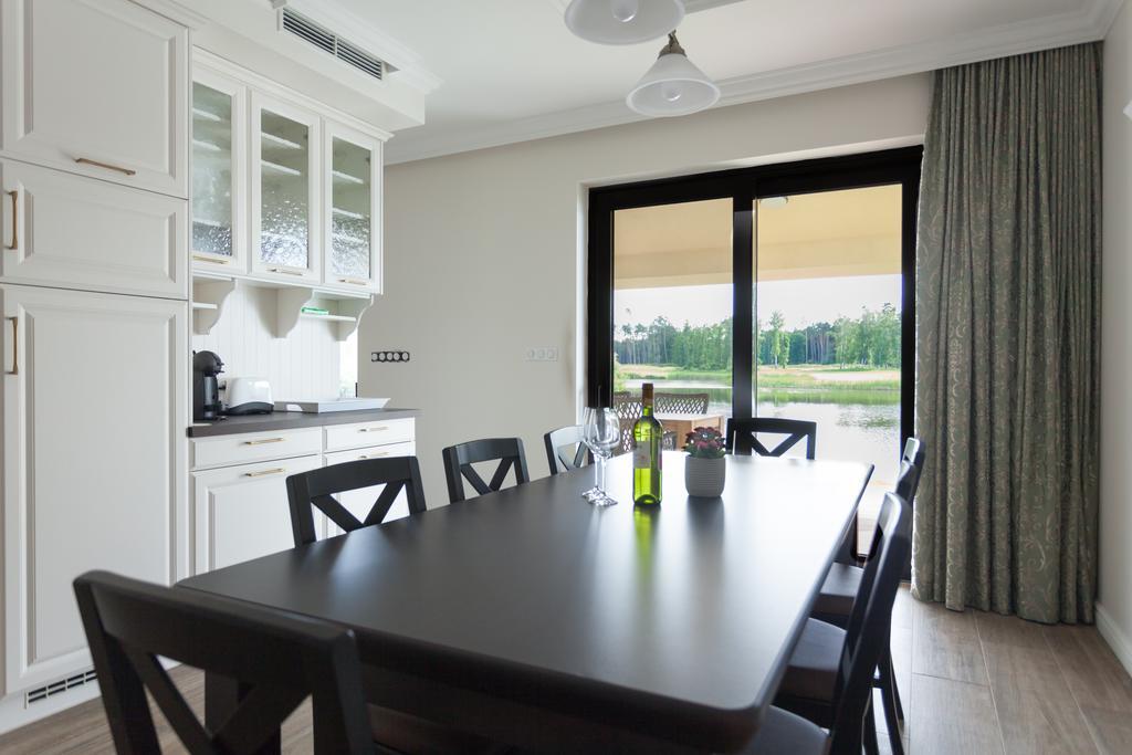 Golfbay Villa Senica Luaran gambar